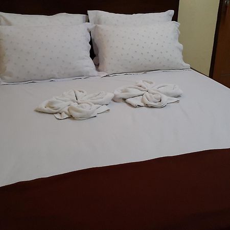 Hotel Cendrawasih Jember Ngoại thất bức ảnh